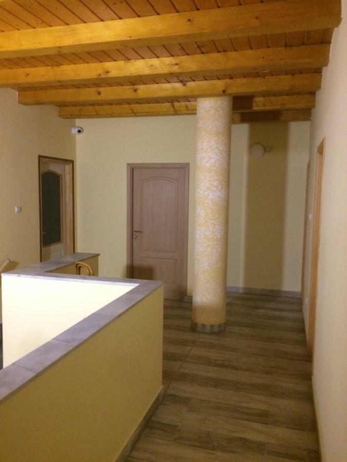 Kedvenc Vendégház Miskolc Esterno foto